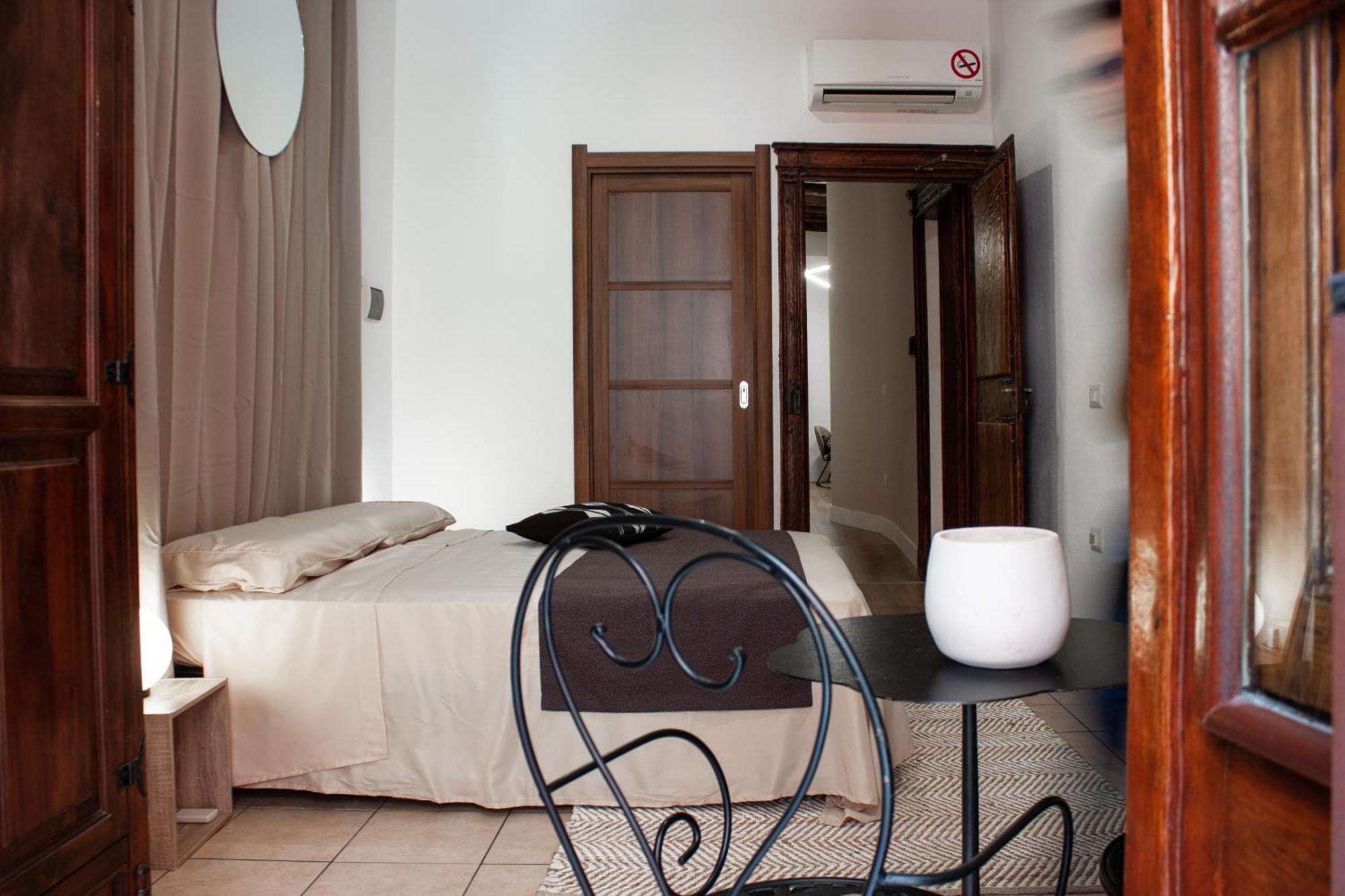 Castello'S Rooms Cagliari Exterior foto